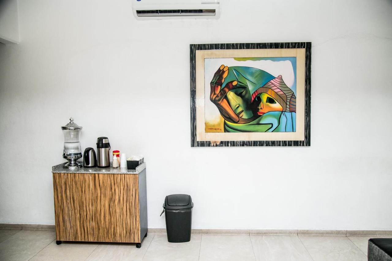 Booking Dioh Monterrey Exterior foto